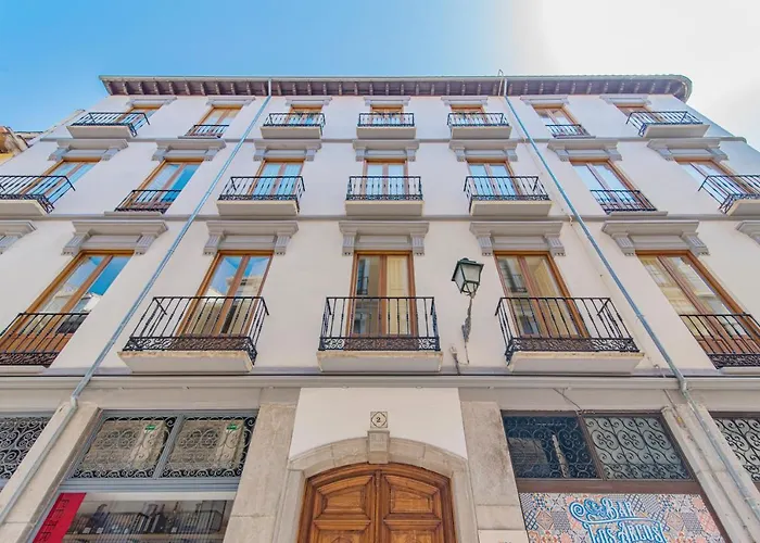 Hotel cerca del colegio: Mosaiko Homes Catedral Granada